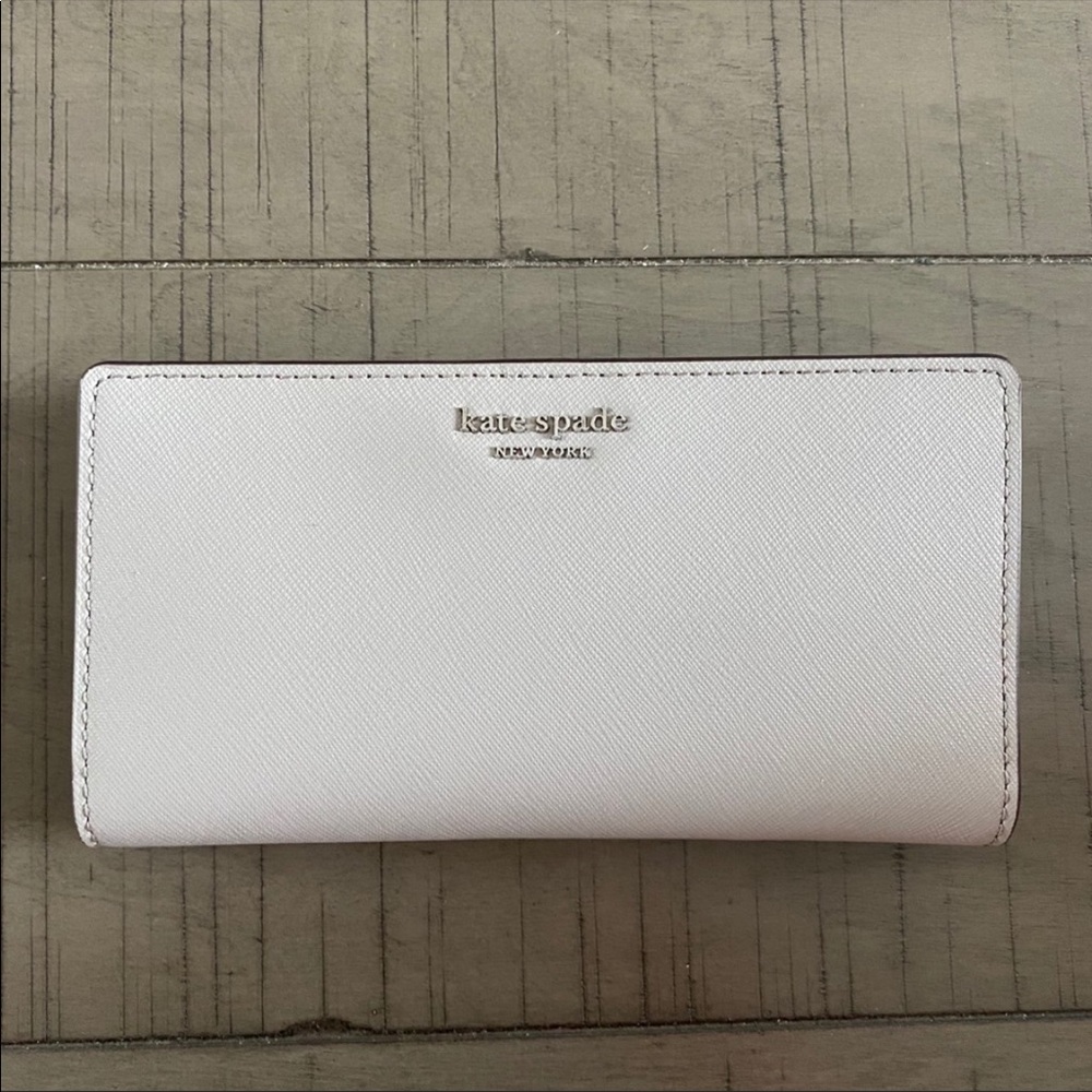 🆕 Kate Spade New York Cameron Large Slim Bifold Wallet